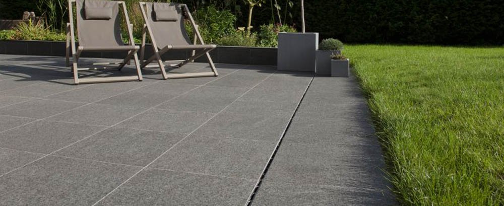 Ebony Fleck Flamed Finish Paving